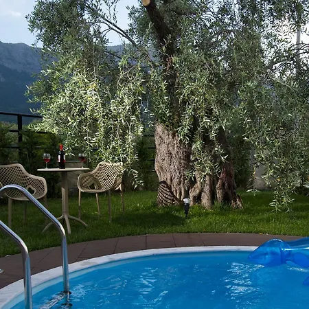 アパートホテル Votsalo 4*